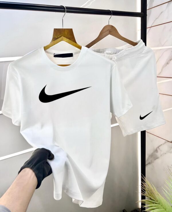 Nike Cotton Tshirt & half paint - Image 2