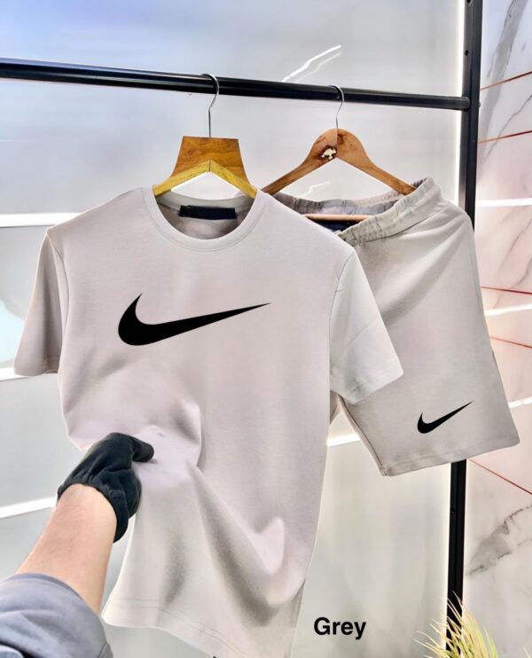 Nike Cotton Tshirt & half paint - Image 4