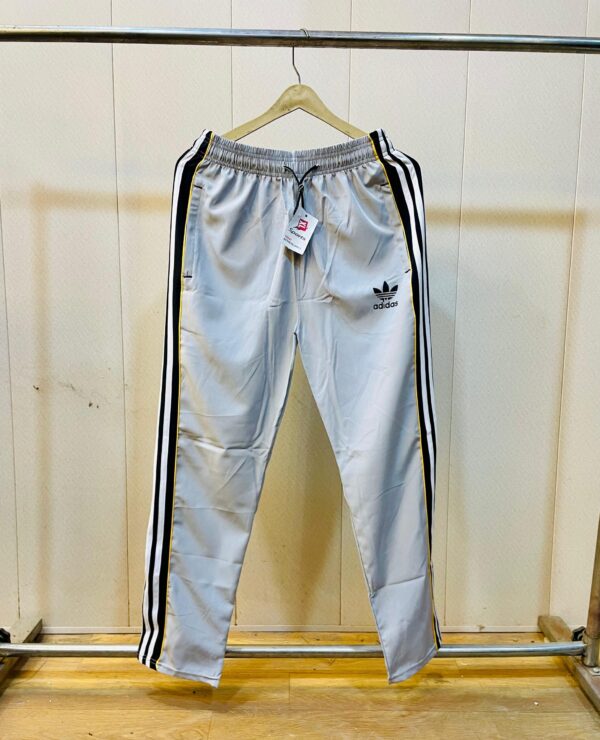 ADIDAS TRACKPANTS - Image 3