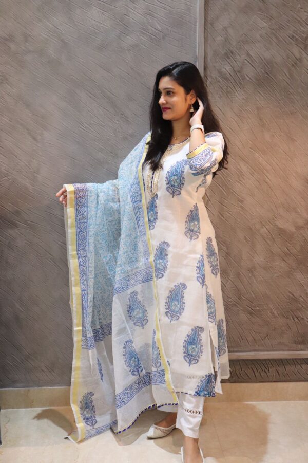 print Kota doria kurta + pant + Kota doria block dupatta - Image 2